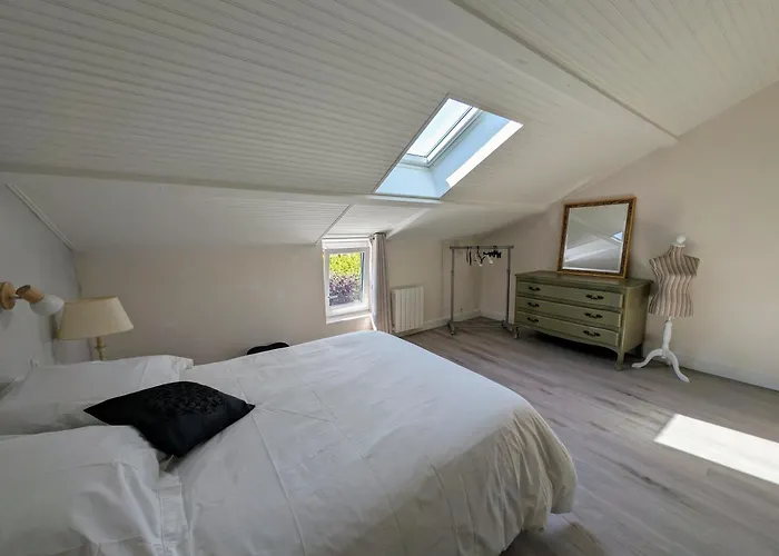 Maison Spacieuse Avec Jardin Proche Plage & Centre