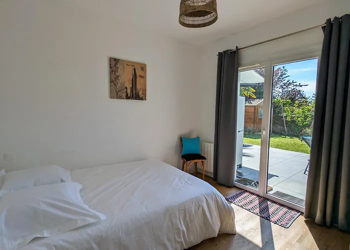 Maison Spacieuse Avec Jardin Proche Plage & Centre