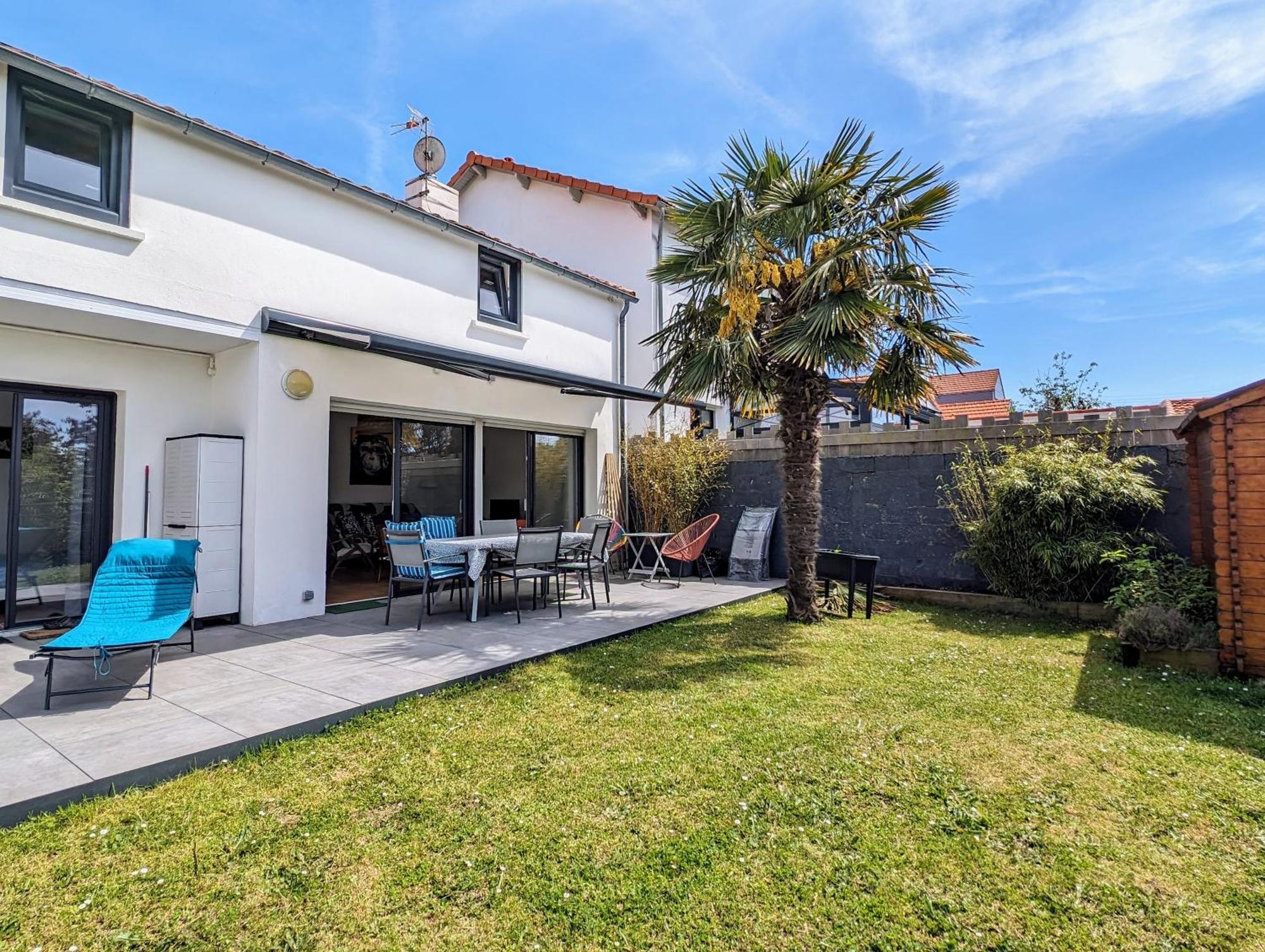 Maison Spacieuse Avec Jardin Proche & Centre